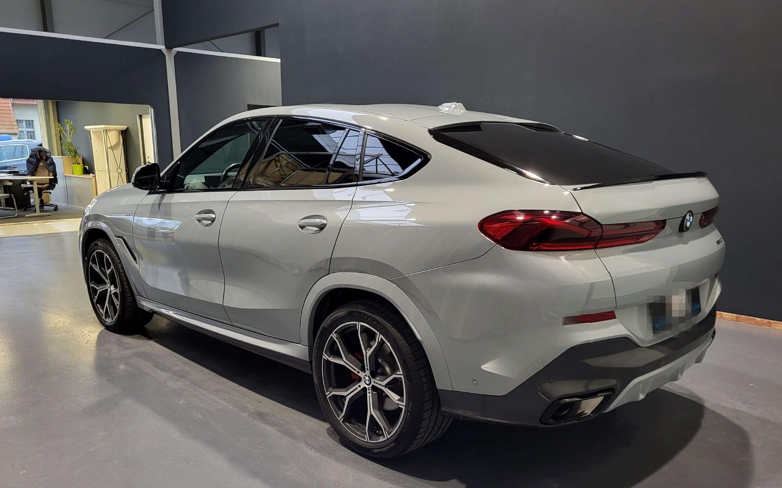 BMW X6 30d xDrive M Sport Curved LCI Modj. 2024 foto 5