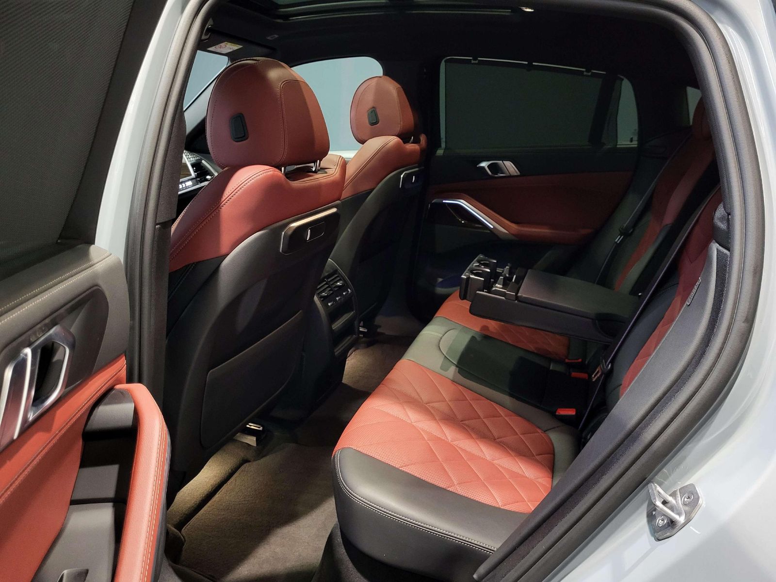 BMW X6 30d xDrive M Sport Curved LCI Modj. 2024 foto 9