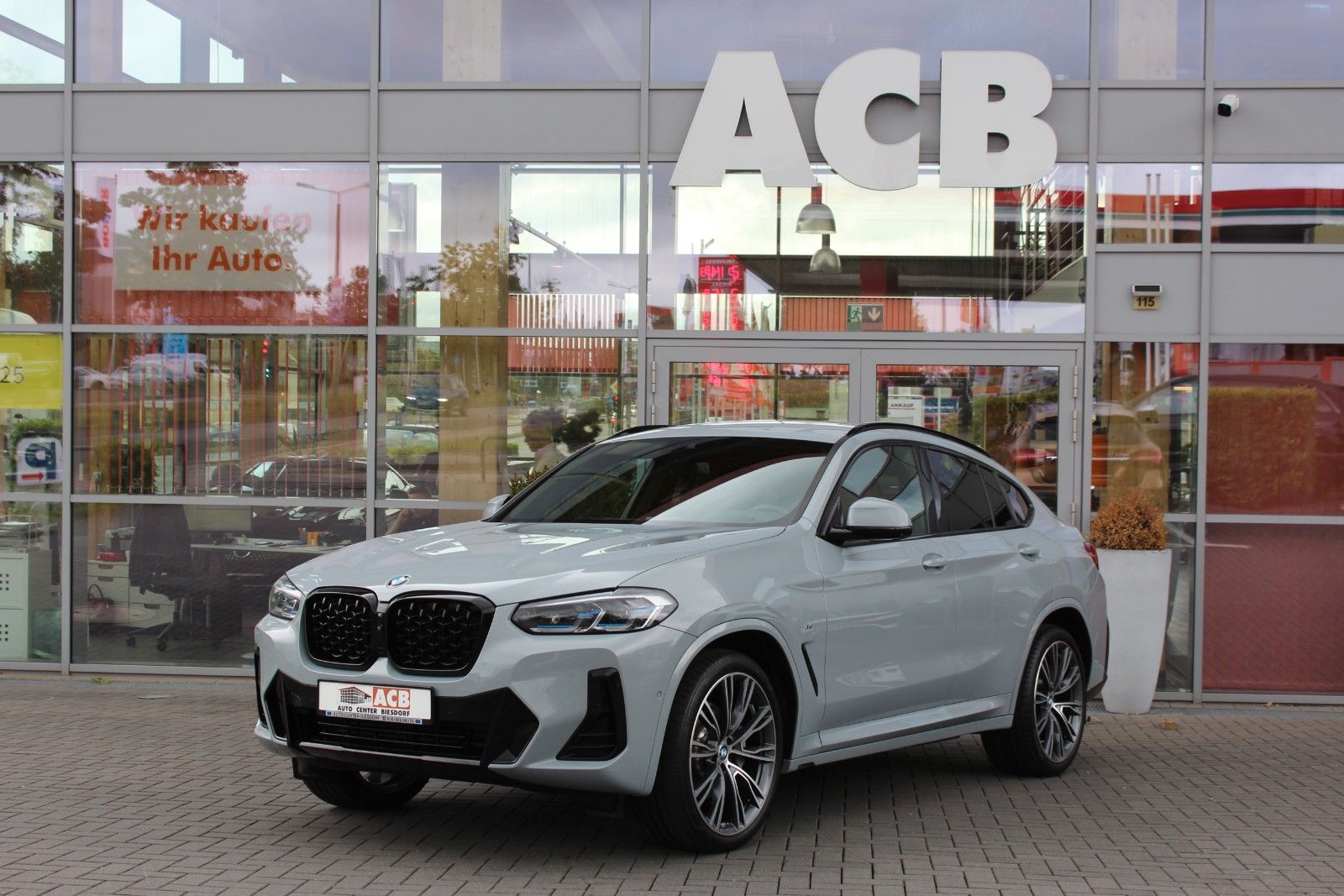 BMW X4 xDr. 30 dA M Sportpaket Laser Stdhzg AHK HuD foto 1