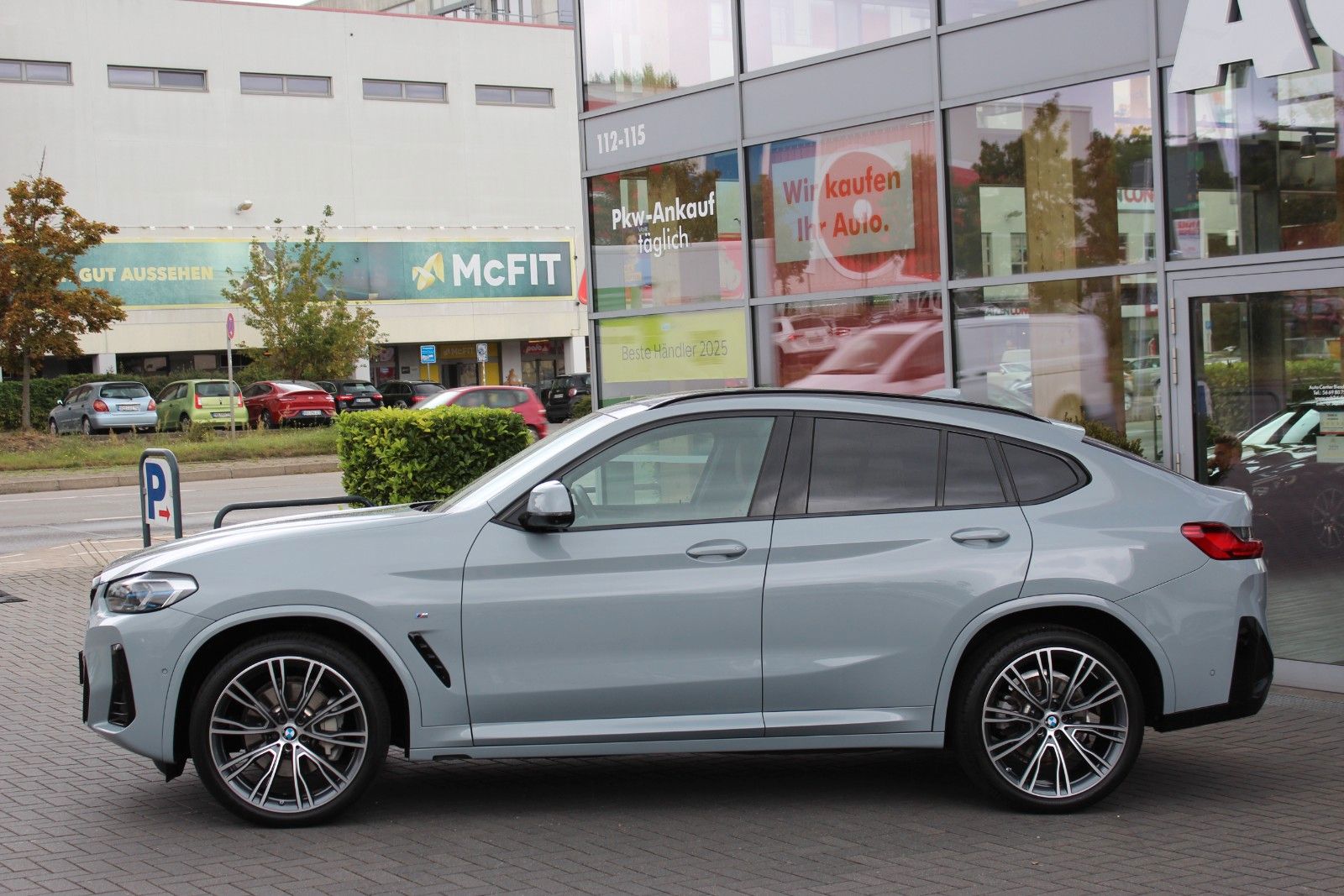 BMW X4 xDr. 30 dA M Sportpaket Laser Stdhzg AHK HuD foto 4