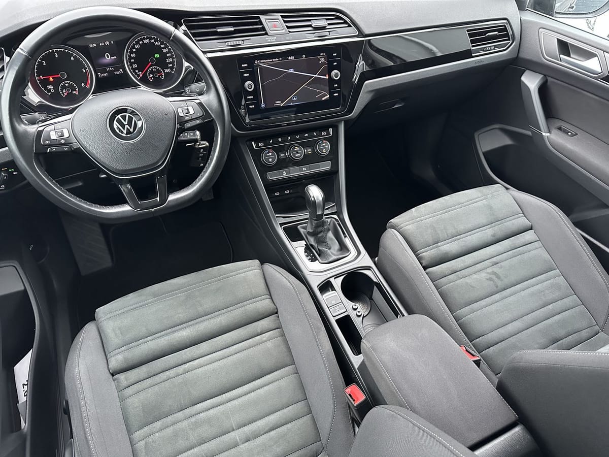 Volkswagen Touran 2.0 TDI DSG Highline NAV+LED+AHK+ACC+PP foto 11