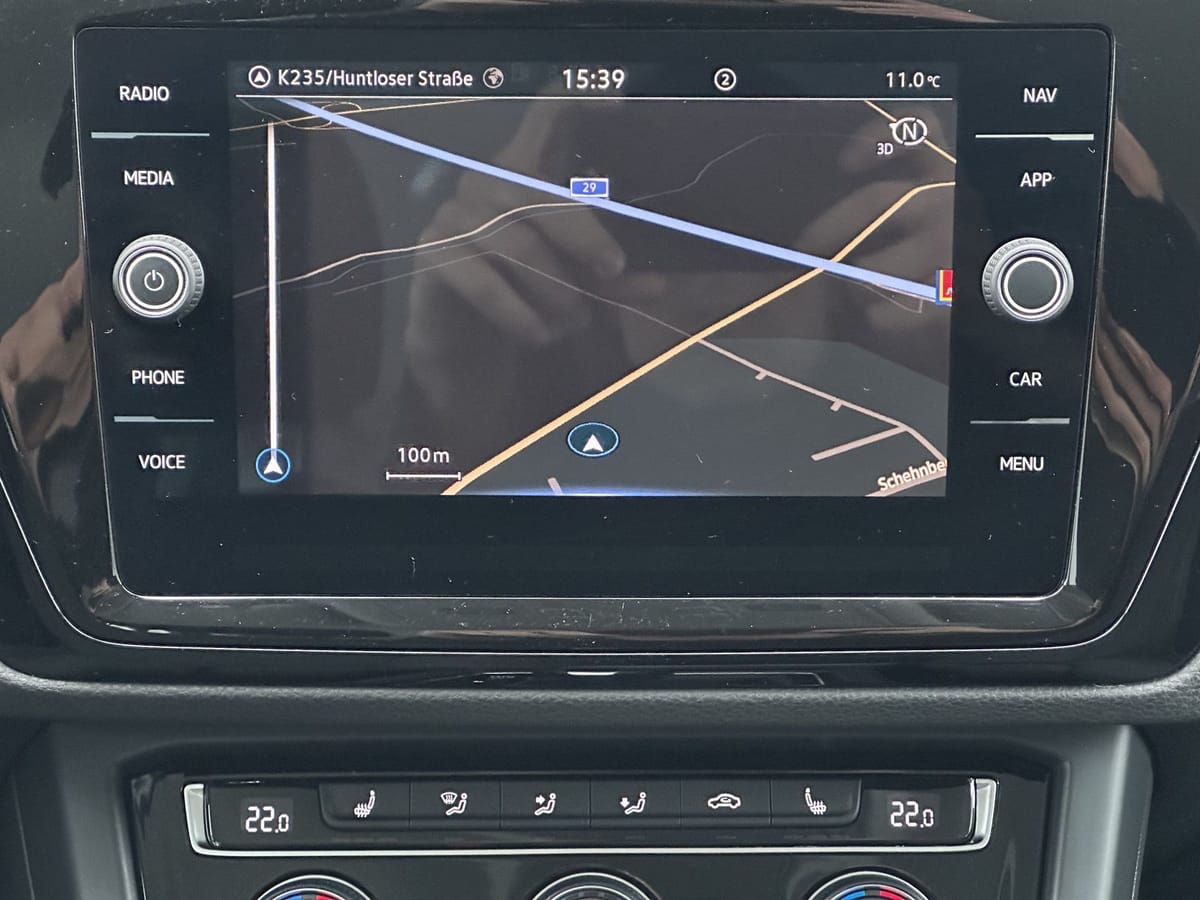 Volkswagen Touran 2.0 TDI DSG Highline NAV+LED+AHK+ACC+PP foto 14
