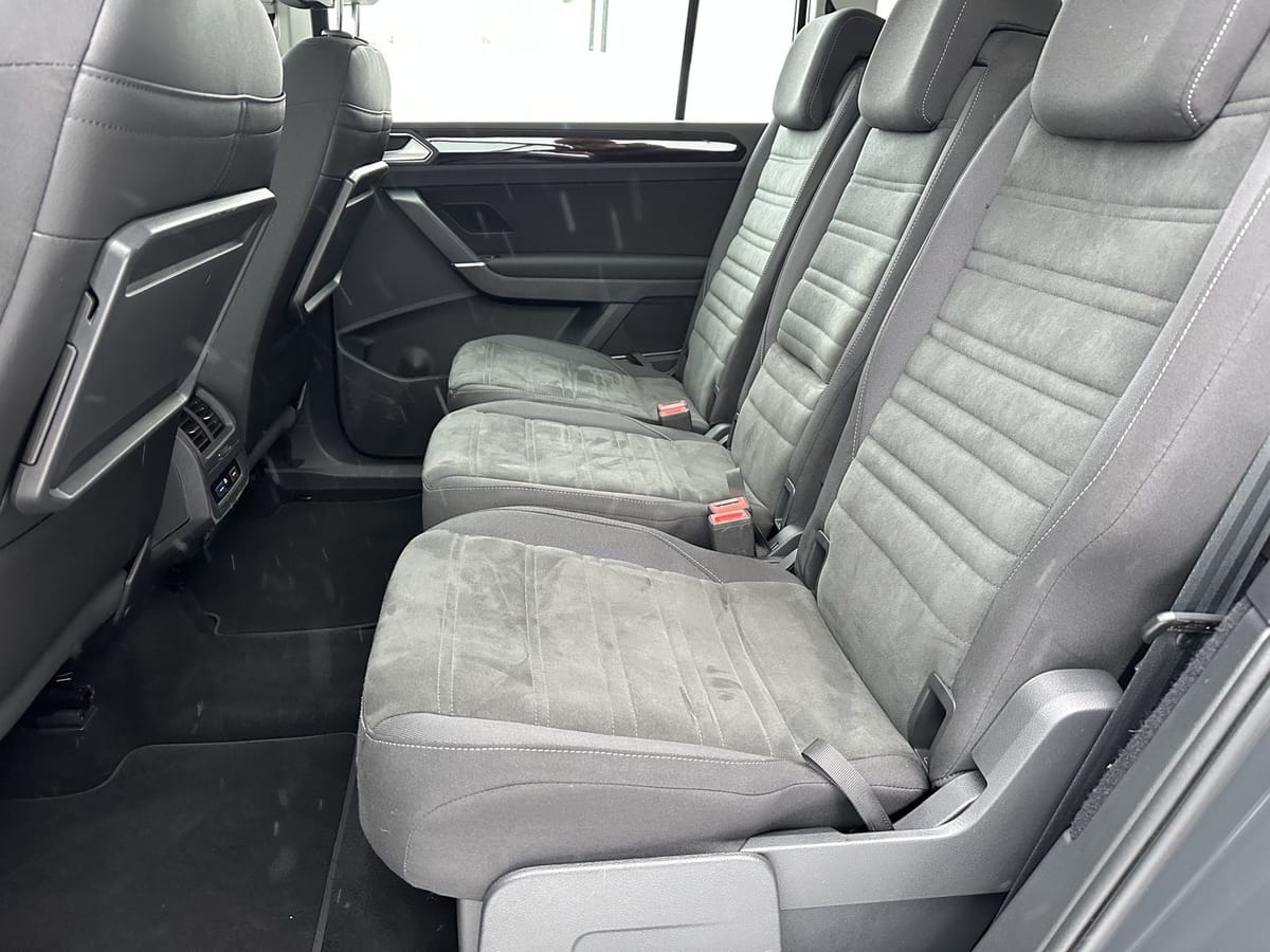 Volkswagen Touran 2.0 TDI DSG Highline NAV+LED+AHK+ACC+PP foto 10