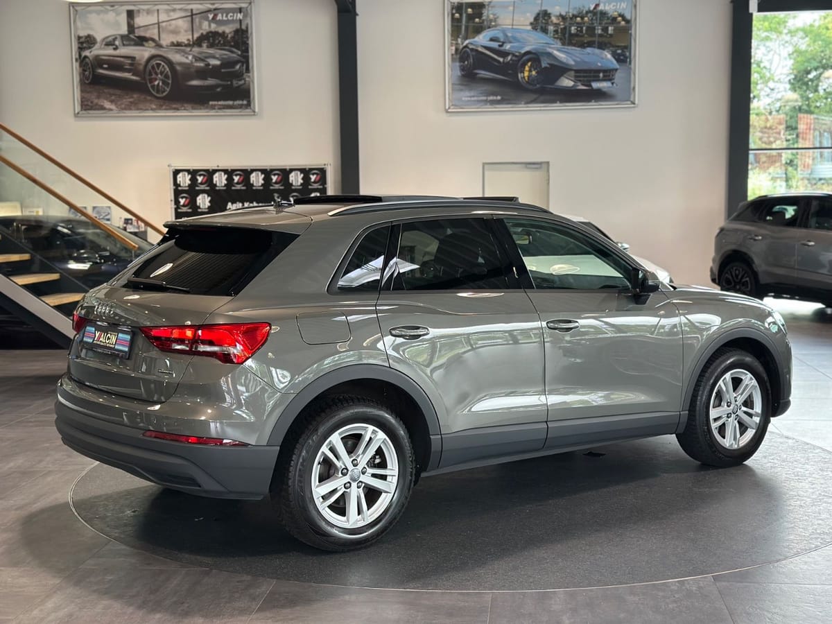 Audi Q3 40 TFSI quattro S tronic advanced 2.H NAV AHK foto 3