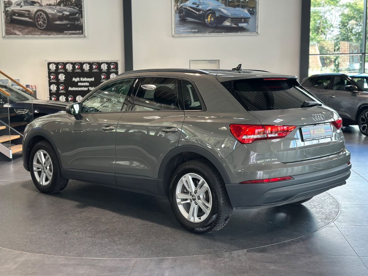 Audi Q3 40 TFSI quattro S tronic advanced 2.H NAV AHK foto 4