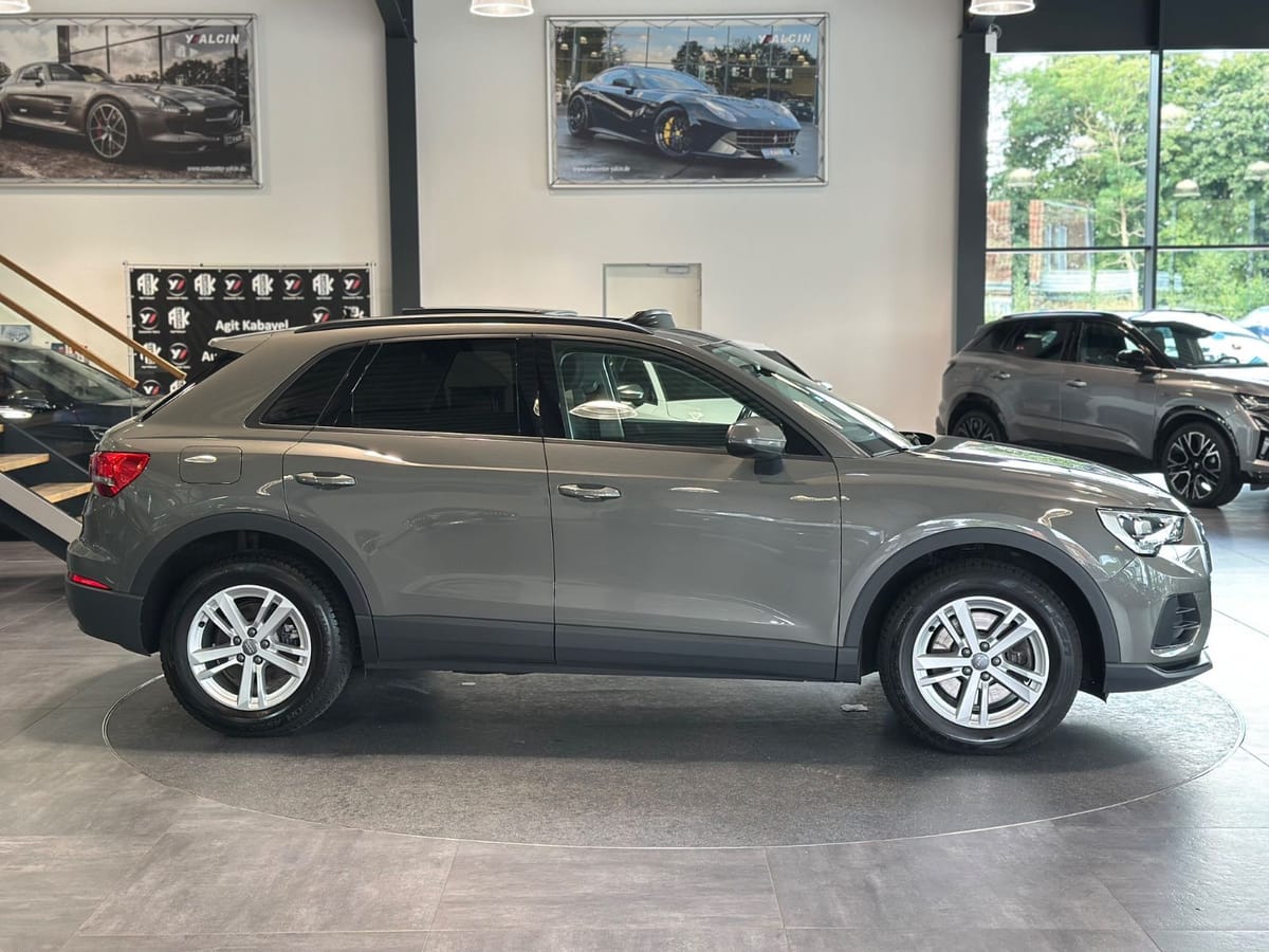 Audi Q3 40 TFSI quattro S tronic advanced 2.H NAV AHK foto 5