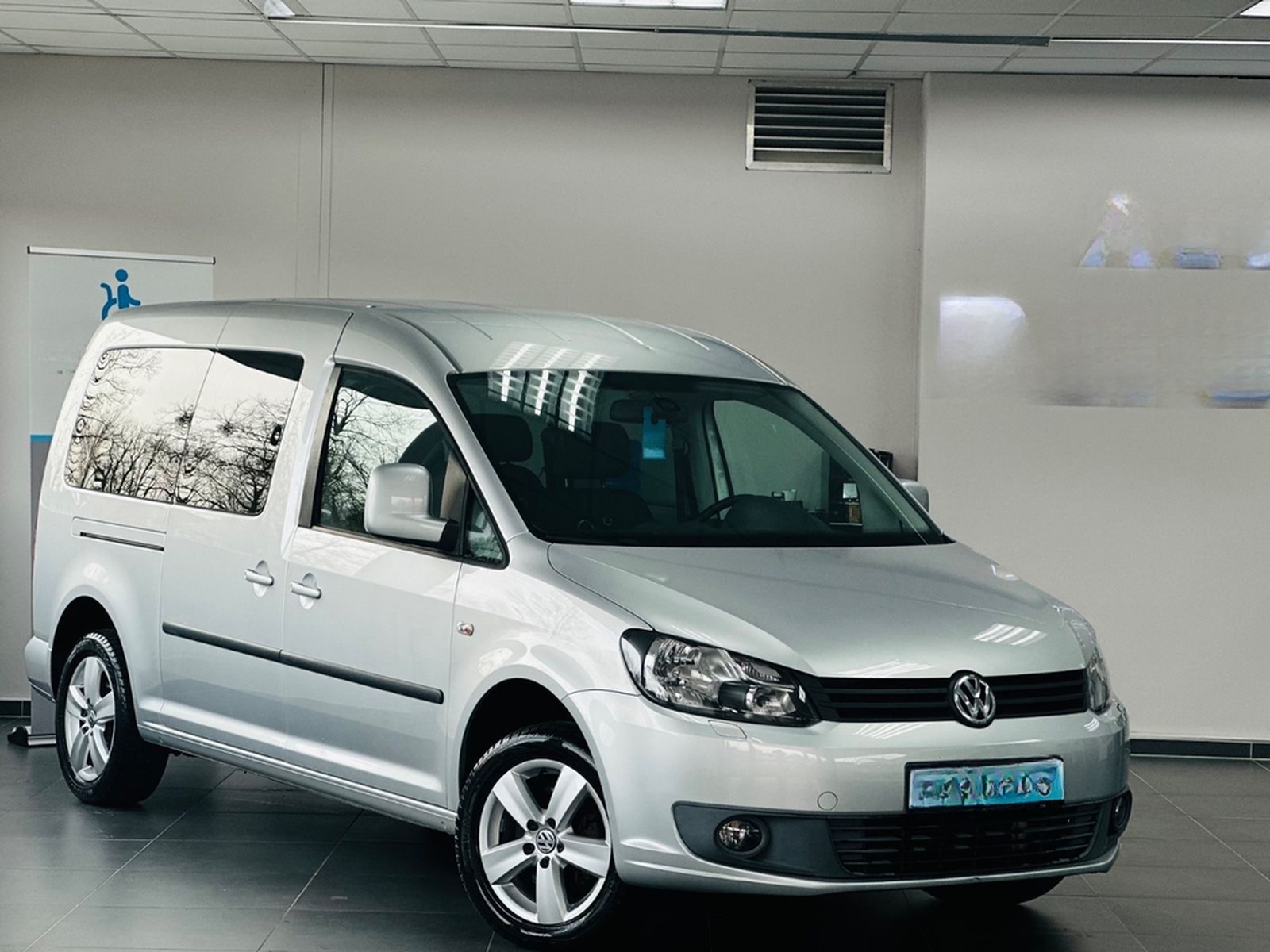 Volkswagen Caddy Maxi 1.6 TDI Behindertengerecht-Rampe foto 2