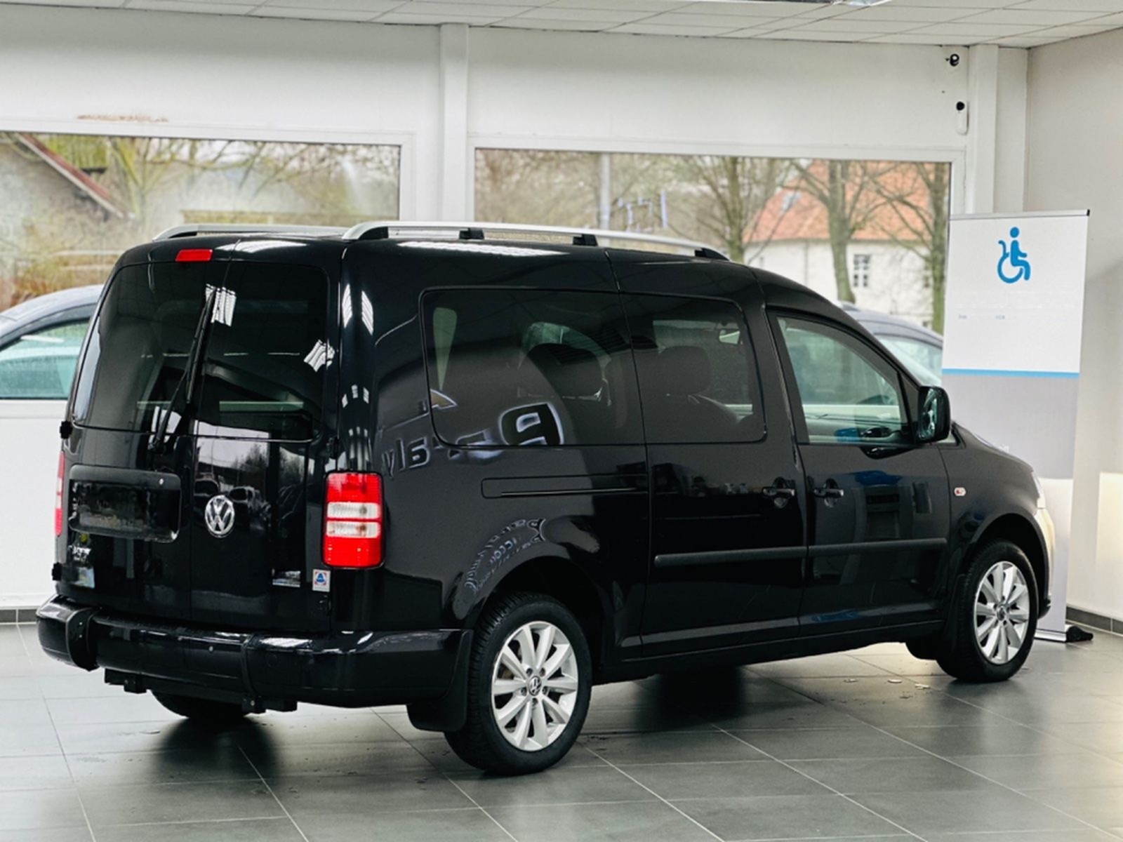 Volkswagen Caddy Maxi Highline Behindertengerecht-Rampe foto 5