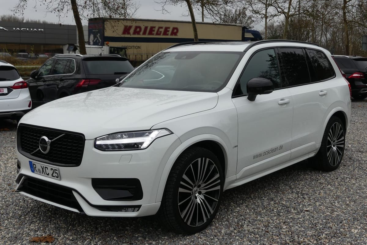 Volvo XC90 R Design AWD 22 ZOLL PANO AHK 7 SITZER HUD