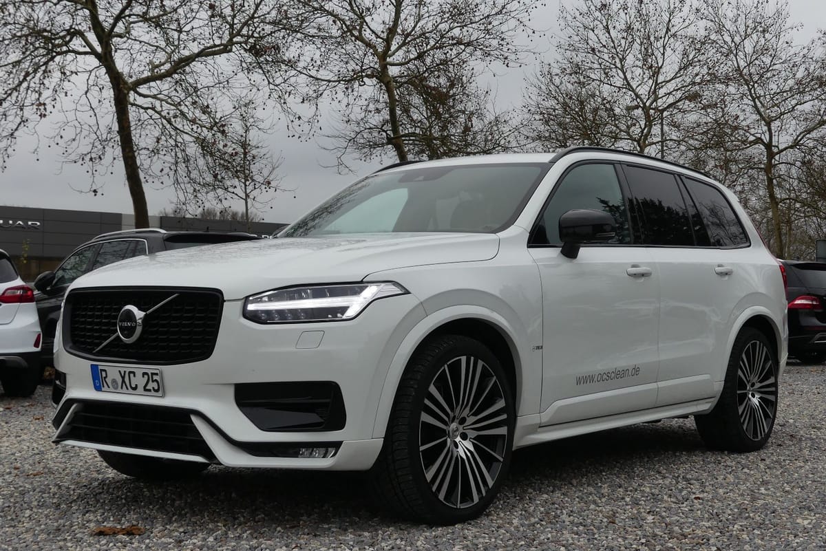 Volvo XC90 R Design AWD 22 ZOLL PANO AHK 7 SITZER HUD foto 2