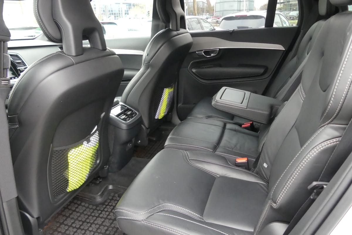 Volvo XC90 R Design AWD 22 ZOLL PANO AHK 7 SITZER HUD foto 14