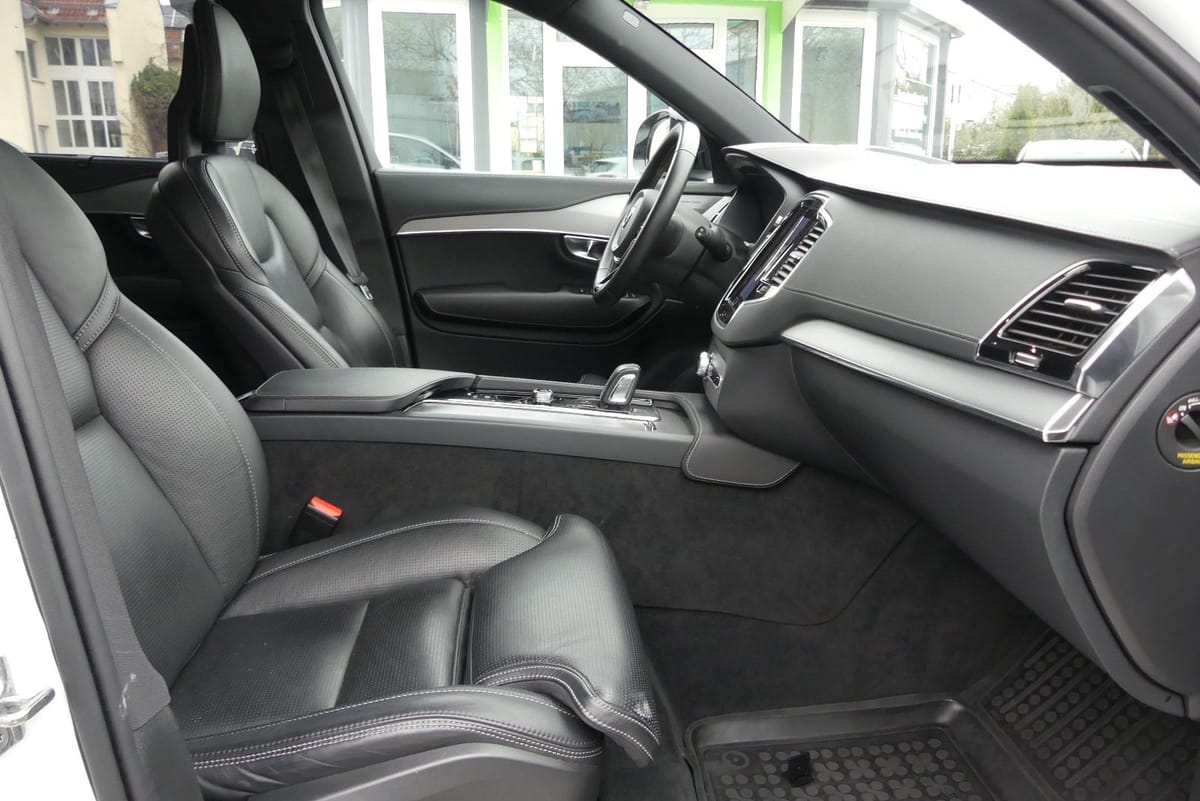 Volvo XC90 R Design AWD 22 ZOLL PANO AHK 7 SITZER HUD foto 20