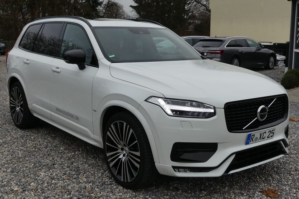 Volvo XC90 R Design AWD 22 ZOLL PANO AHK 7 SITZER HUD foto 4
