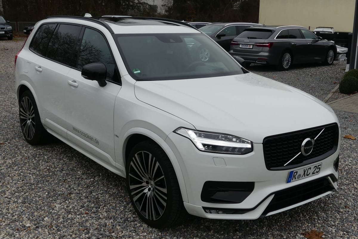 Volvo XC90 R Design AWD 22 ZOLL PANO AHK 7 SITZER HUD foto 5
