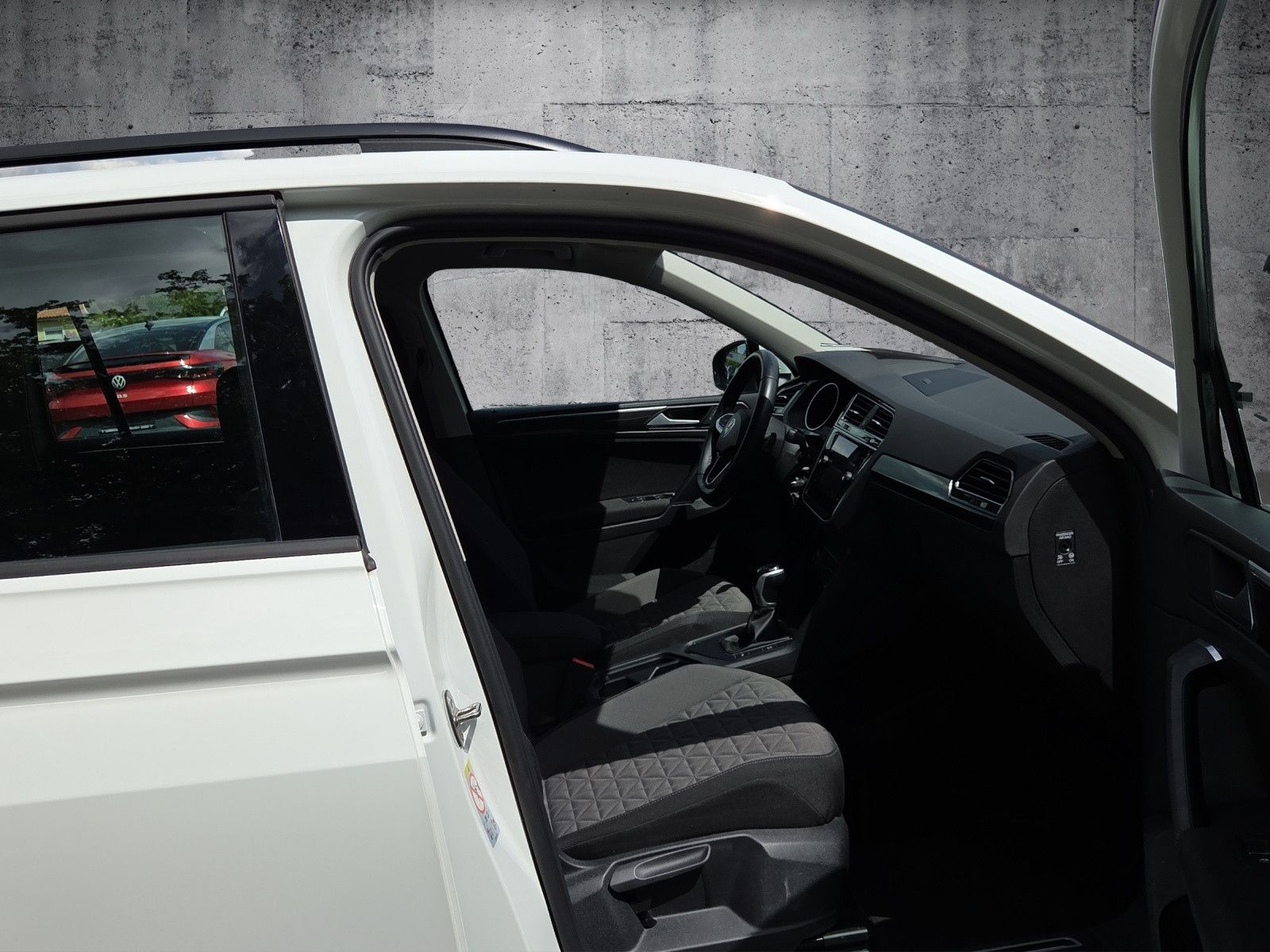 Volkswagen Tiguan LIFE 2.0 TDI SCR DSG RFK AHK foto 11