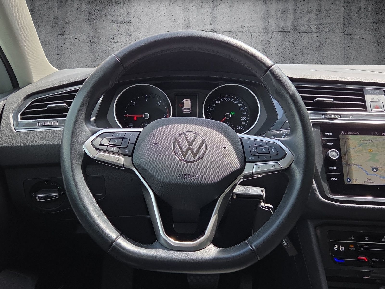 Volkswagen Tiguan LIFE 2.0 TDI SCR DSG RFK AHK foto 7