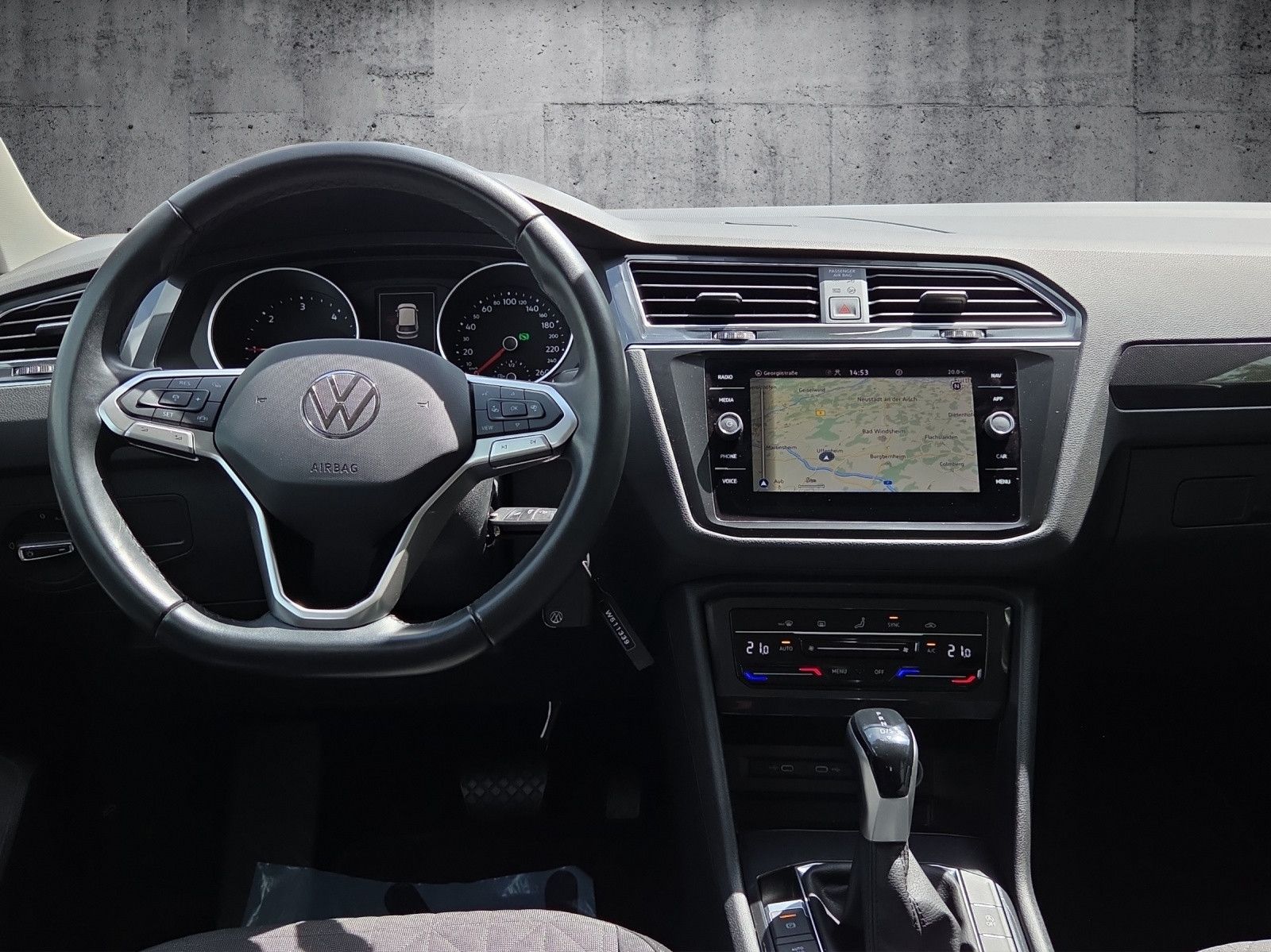 Volkswagen Tiguan LIFE 2.0 TDI SCR DSG RFK AHK foto 8