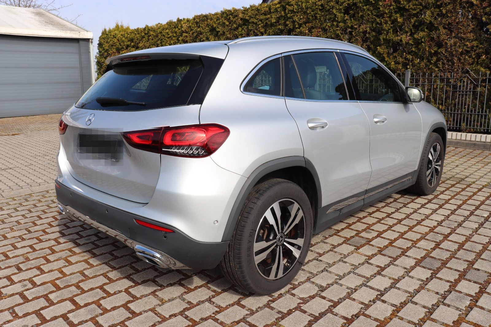 Mercedes-Benz GLA 200 d 4MATIC DCT*Standheizung*LED*NAVI*PDC foto 5