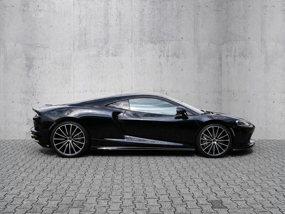 McLaren GT Abyss Black, Premium&Practicality Pack foto 2