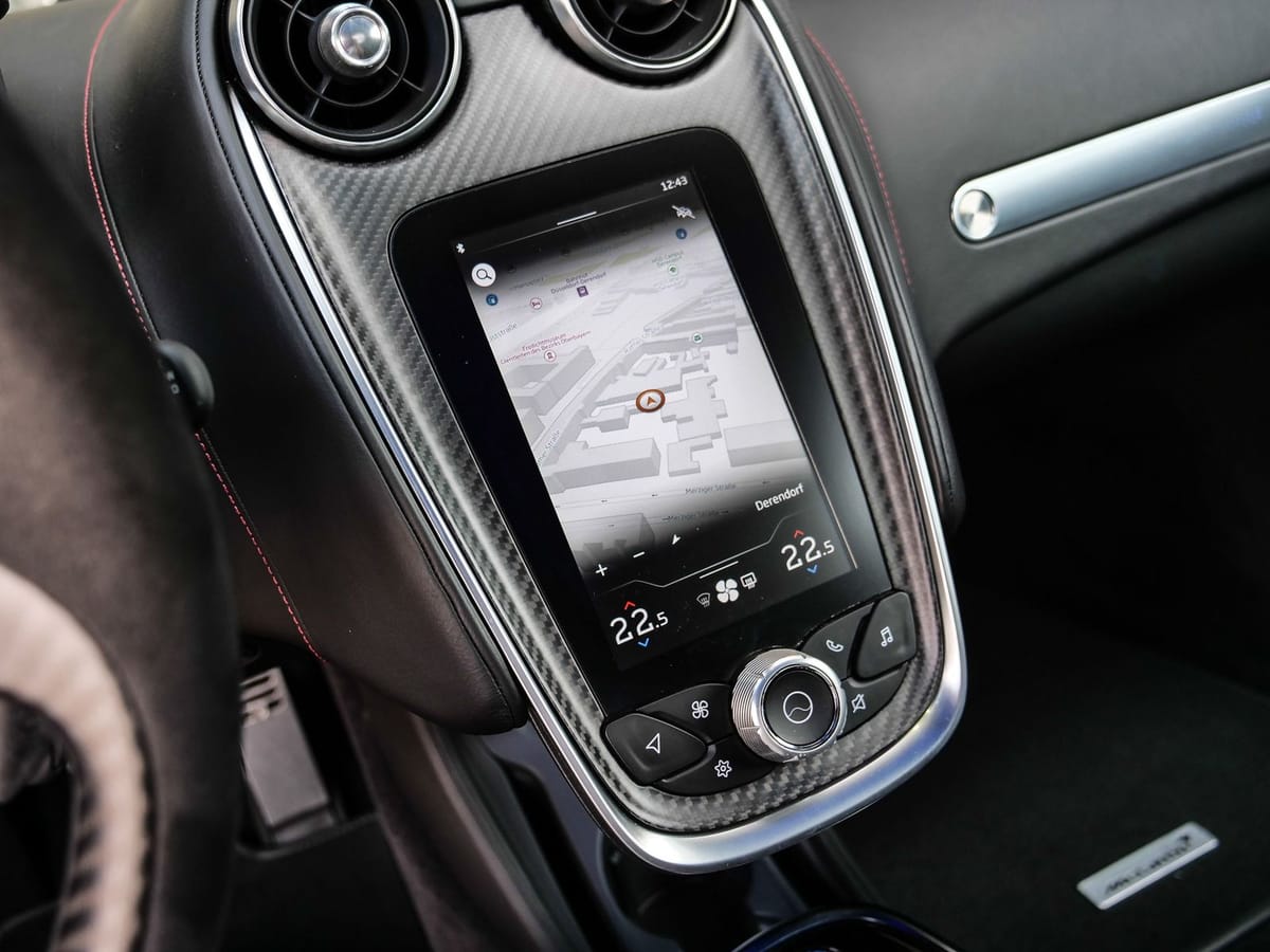 McLaren GT Abyss Black, Premium&Practicality Pack foto 21