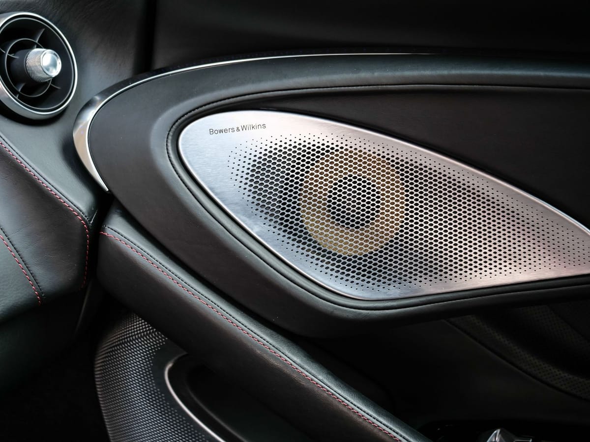 McLaren GT Abyss Black, Premium&Practicality Pack foto 23