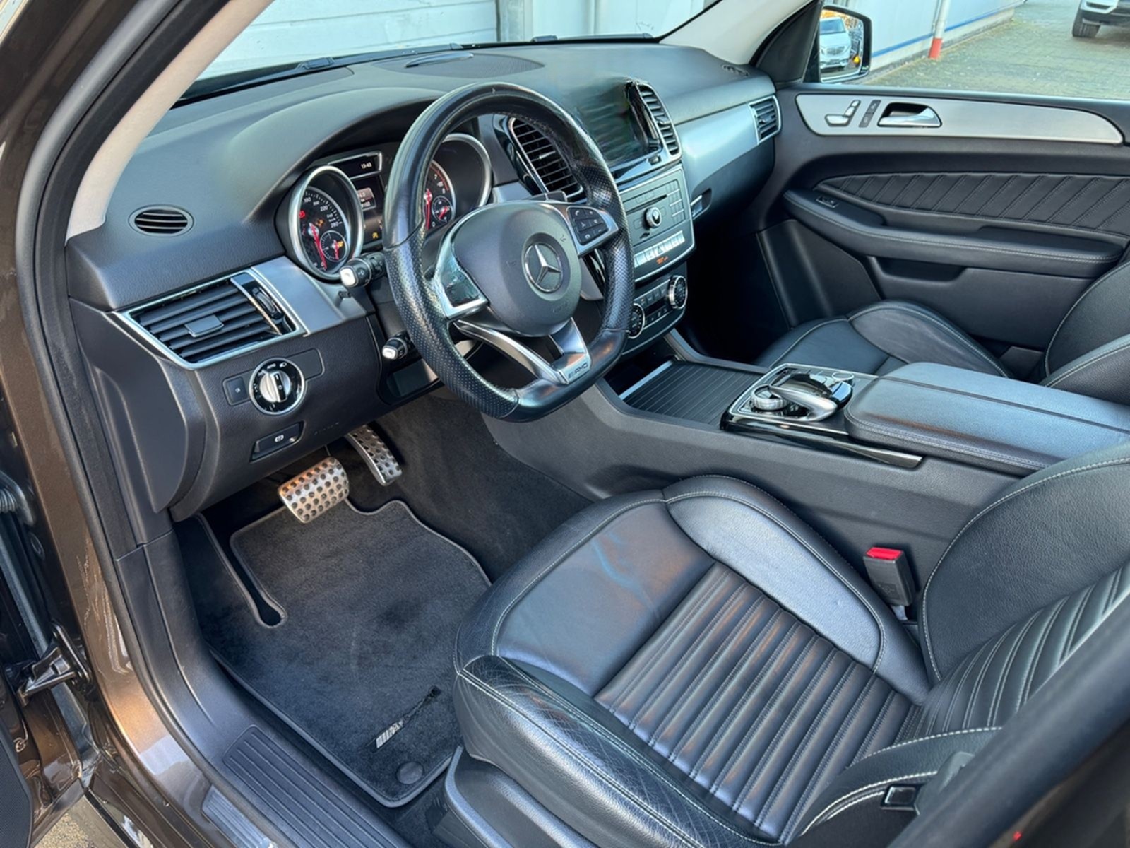 Mercedes-Benz GLE 450 AMG PANORAMA/360/NIGHT/PARK/LED/AMG INT. foto 9