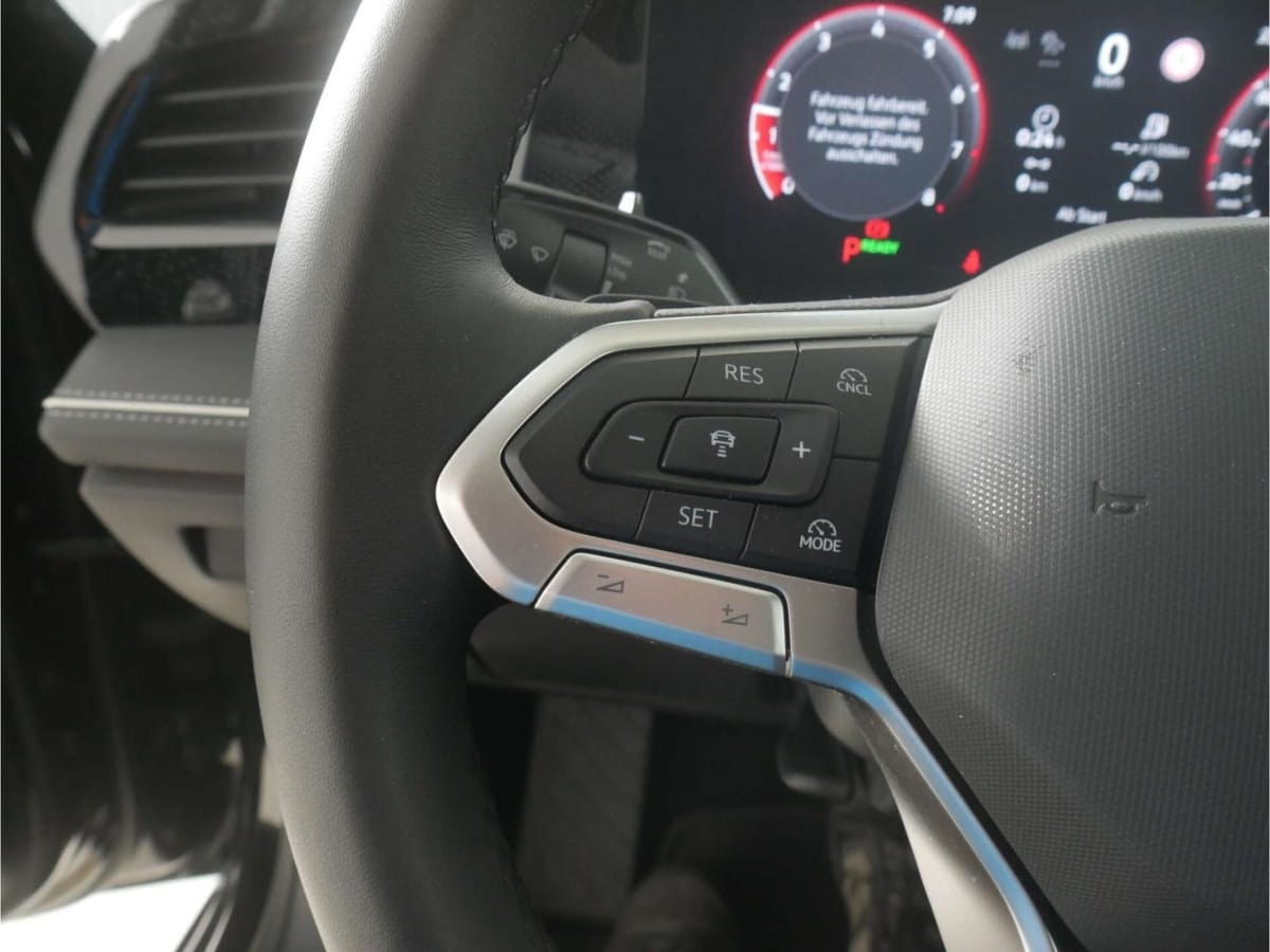 Volkswagen Passat 1.5 eTSI Business DSG NAV LED AHK Kamera foto 13