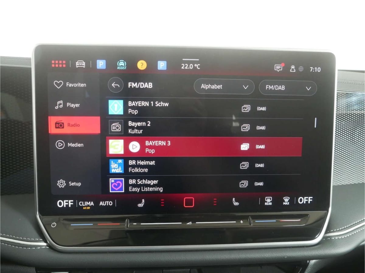 Volkswagen Passat 1.5 eTSI Business DSG NAV LED AHK Kamera foto 23