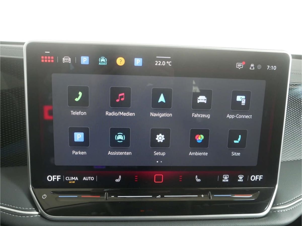 Volkswagen Passat 1.5 eTSI Business DSG NAV LED AHK Kamera foto 24