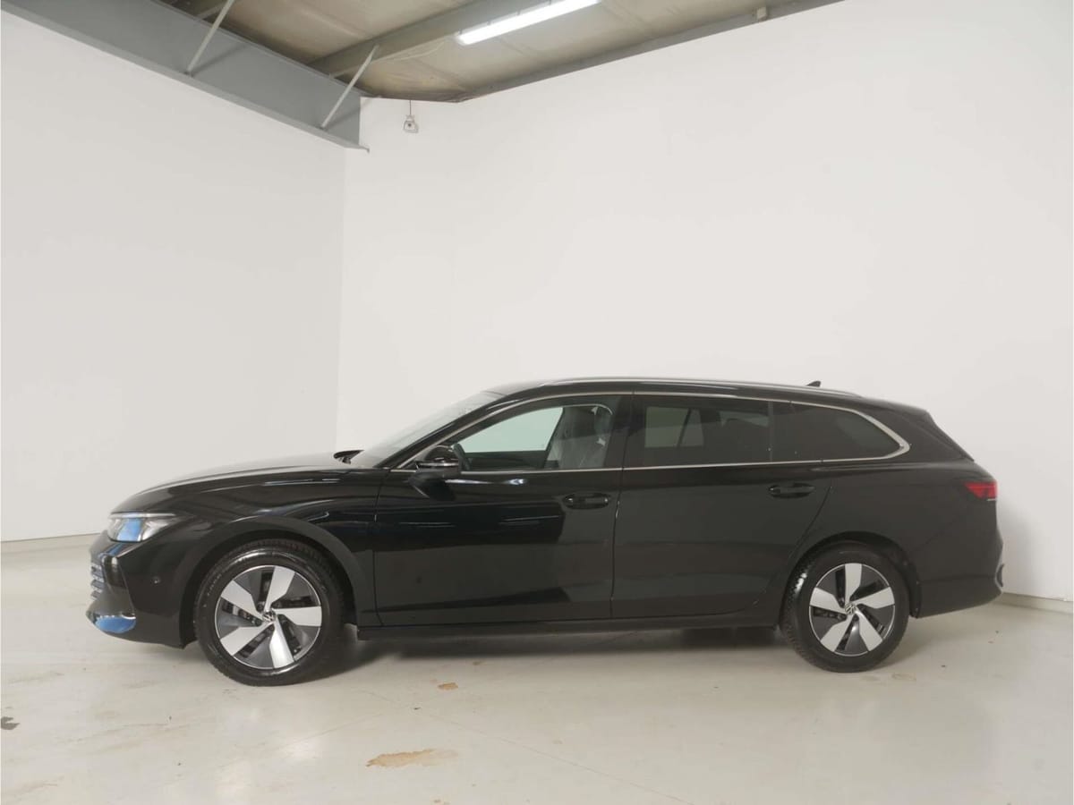 Volkswagen Passat 1.5 eTSI Business DSG NAV LED AHK Kamera foto 7