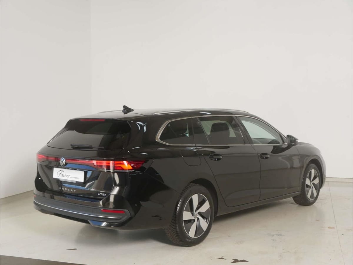 Volkswagen Passat 1.5 eTSI Business DSG NAV LED AHK Kamera foto 9