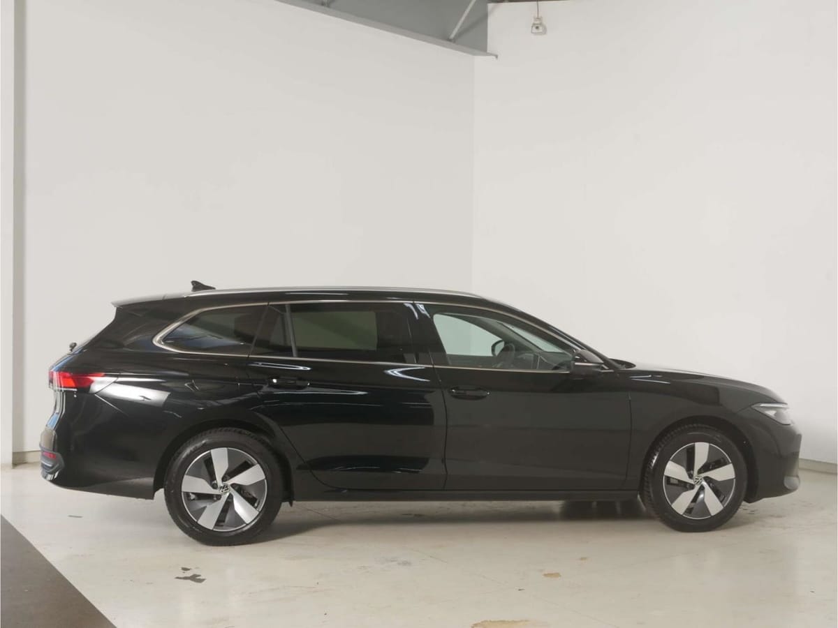 Volkswagen Passat 1.5 eTSI Business DSG NAV LED AHK Kamera foto 10