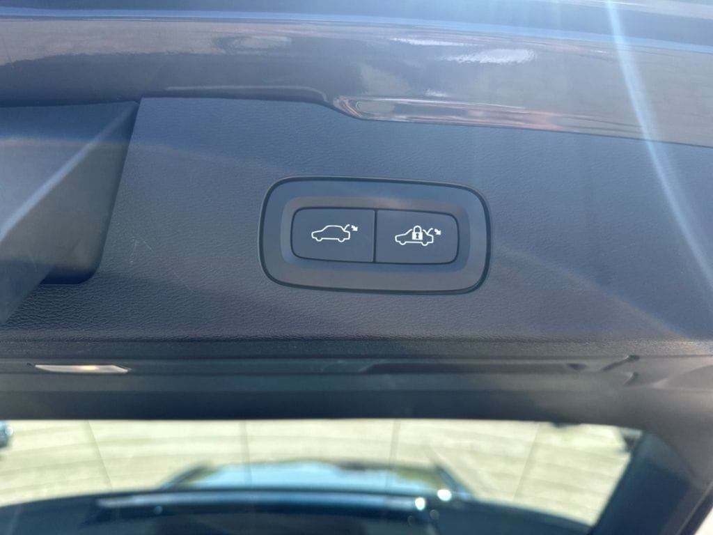 Volvo V60 Kombi B4 D Plus Dark ACC Navi LED Leder SHZ foto 19