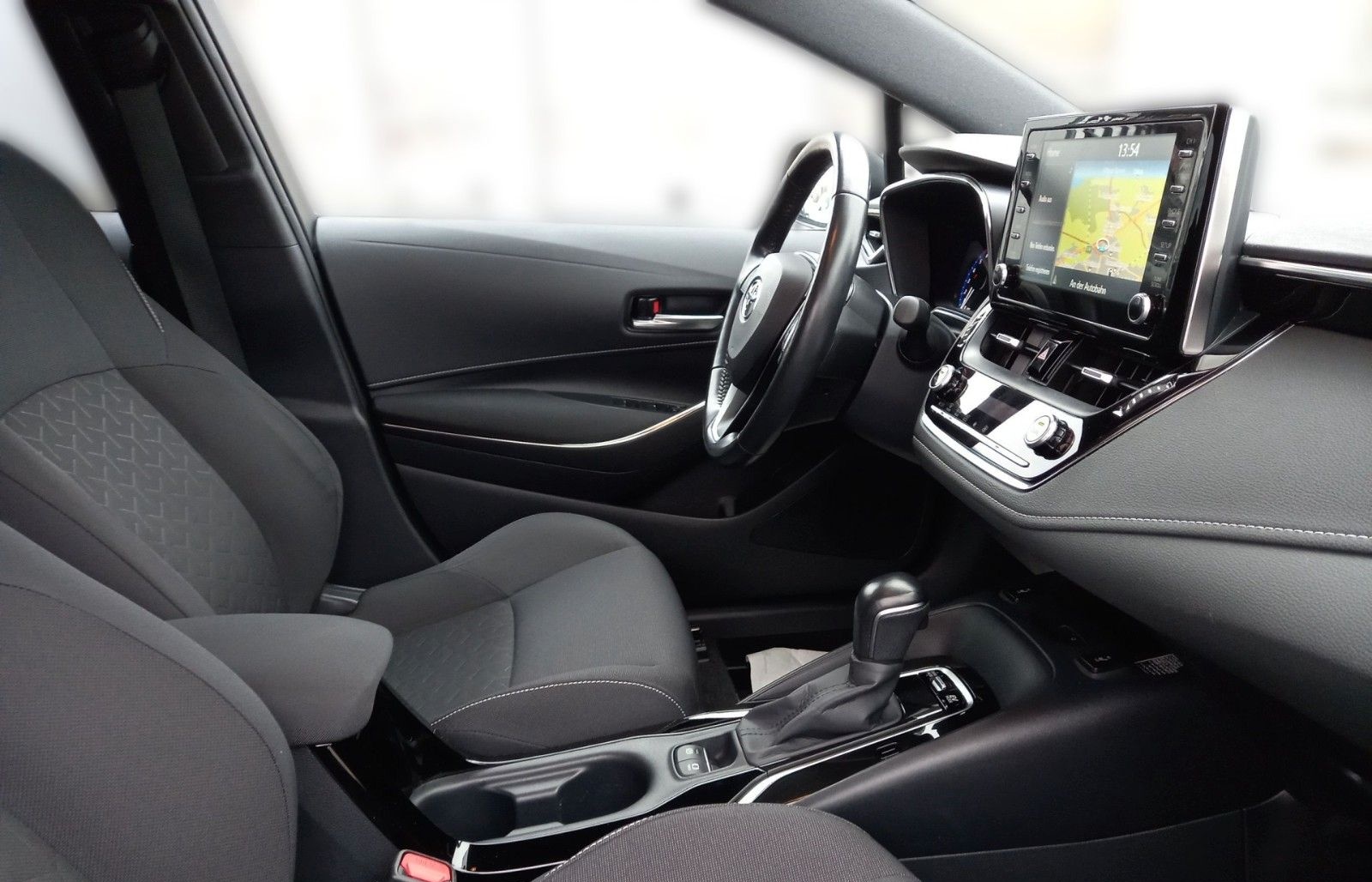 Toyota Corolla Hybrid Team D 1,8 foto 15
