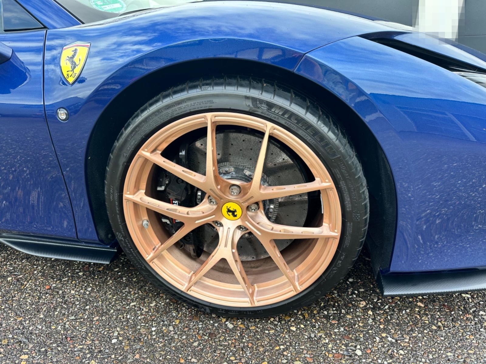 Ferrari F8 Spider*Carbon ADAS JBL Lift Diamond Stiching* foto 4