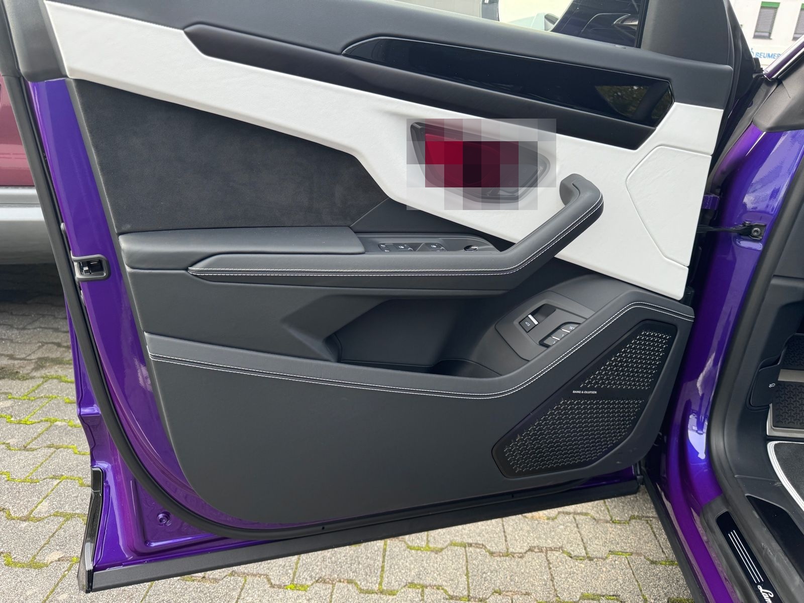 Lamborghini Urus S"Viola Mithras-Nero Ade Acrapovich foto 13