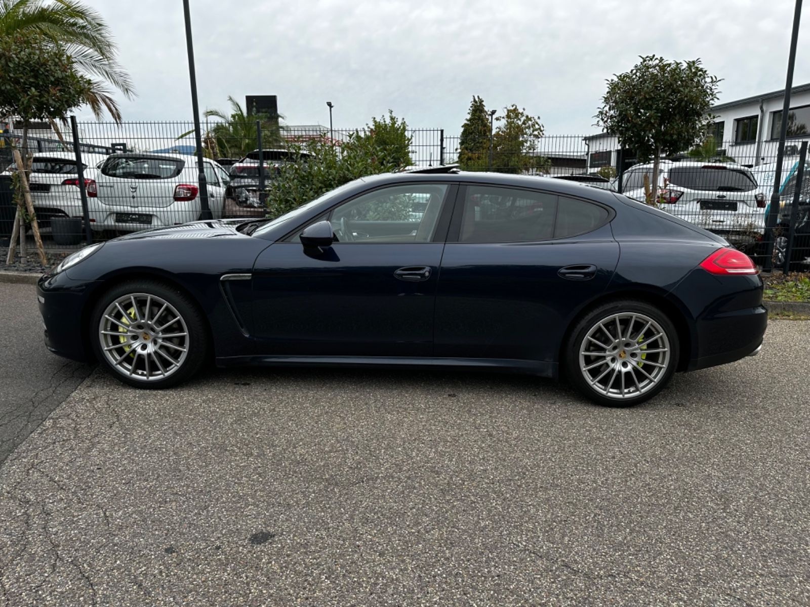 Porsche Panamera 4 Edition foto 13