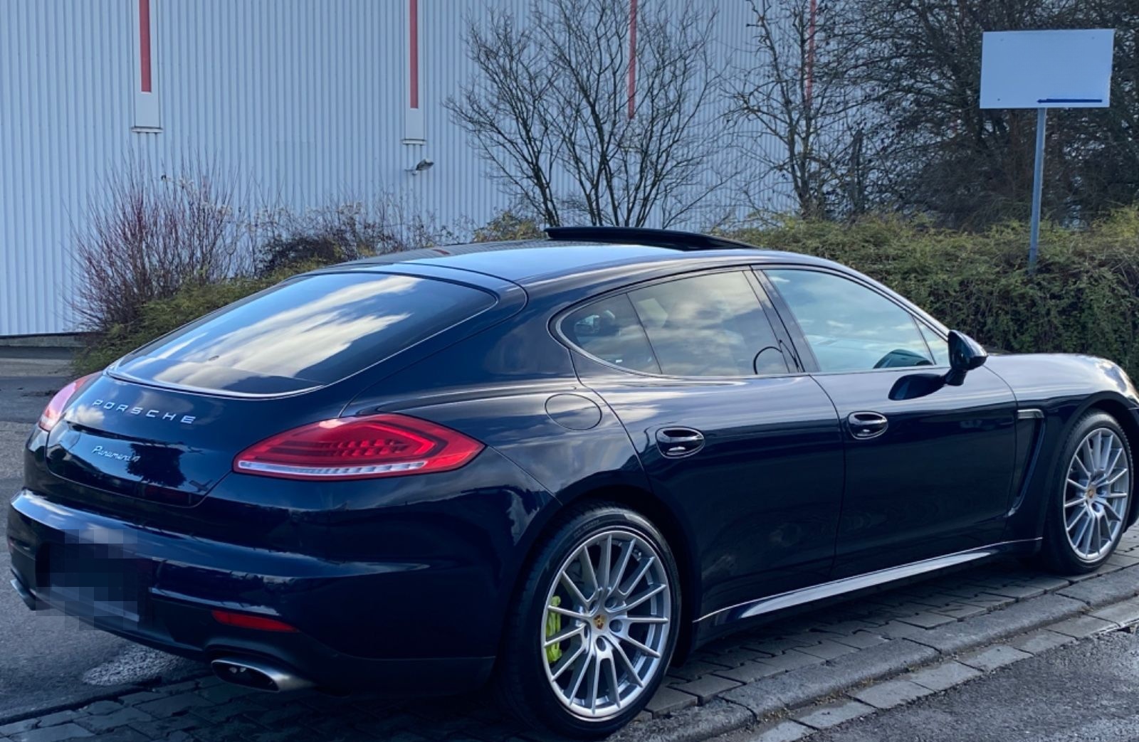 Porsche Panamera 4 Edition foto 18