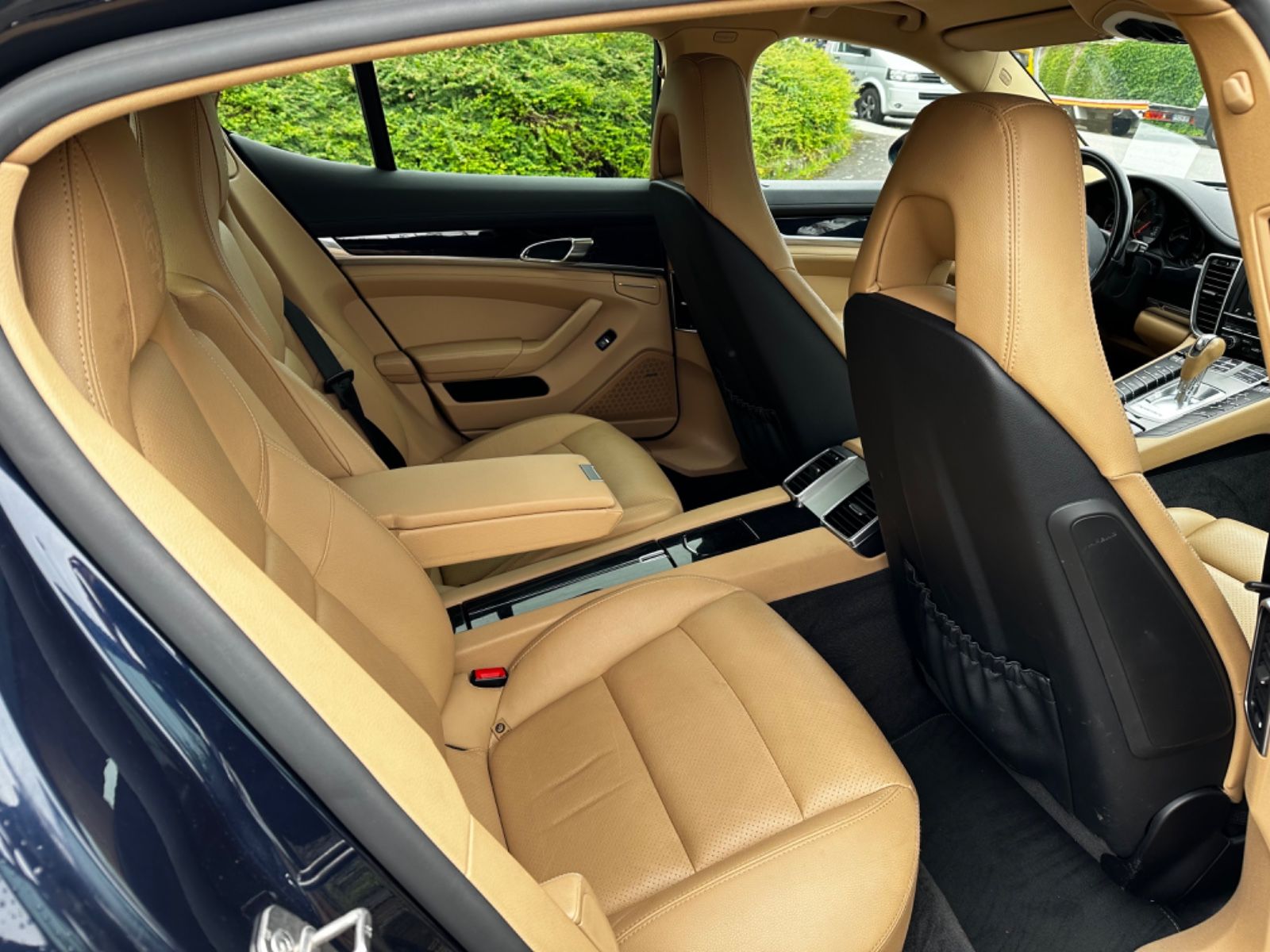 Porsche Panamera 4 Edition foto 7