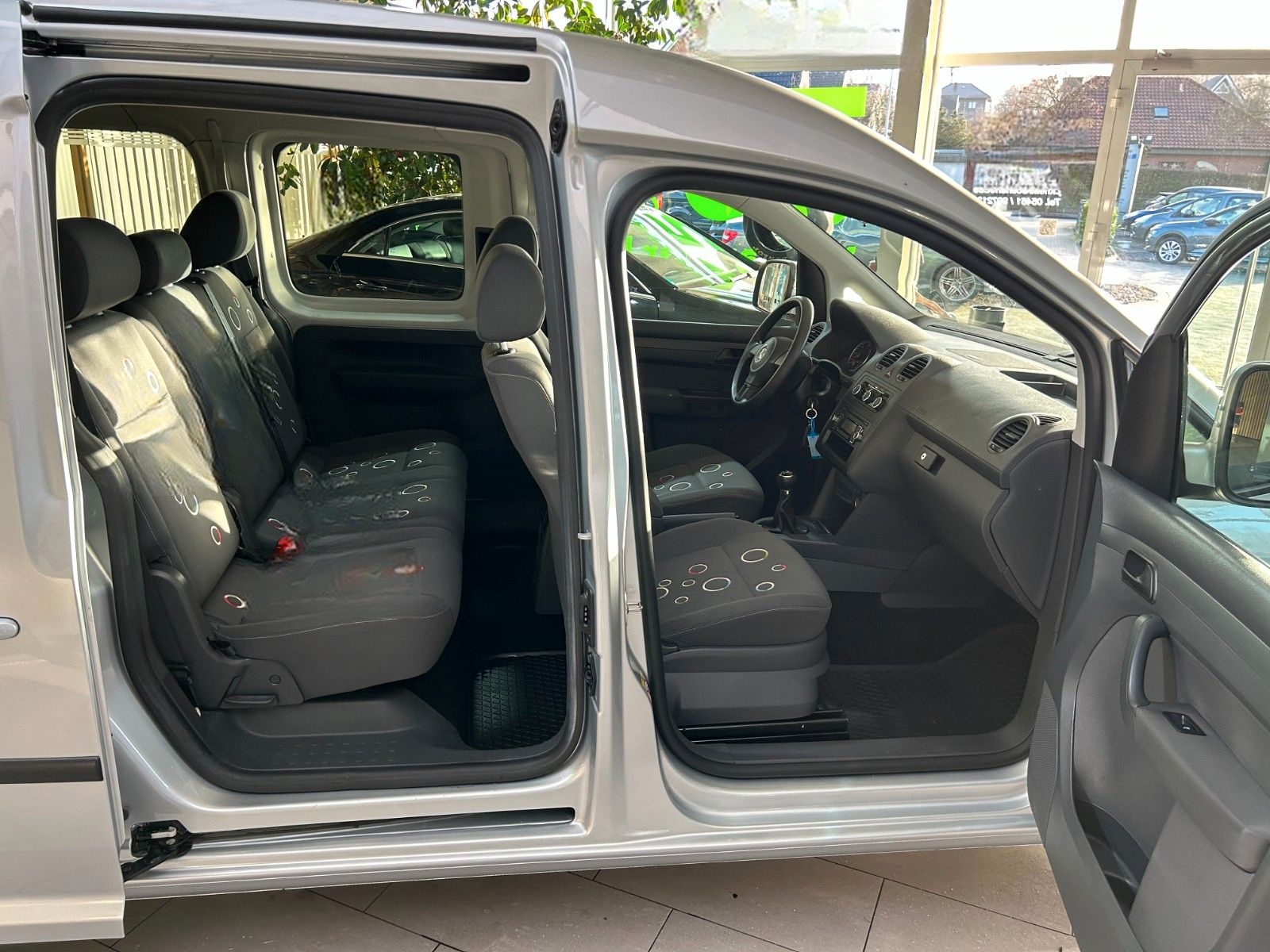 Volkswagen Caddy Maxi Roncalli 2.0TDI Behindertengerecht foto 18