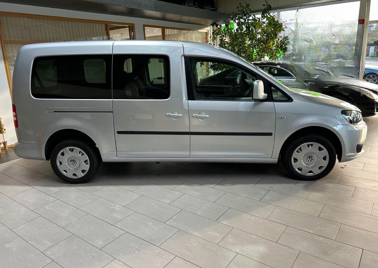 Volkswagen Caddy Maxi Roncalli 2.0TDI Behindertengerecht foto 5