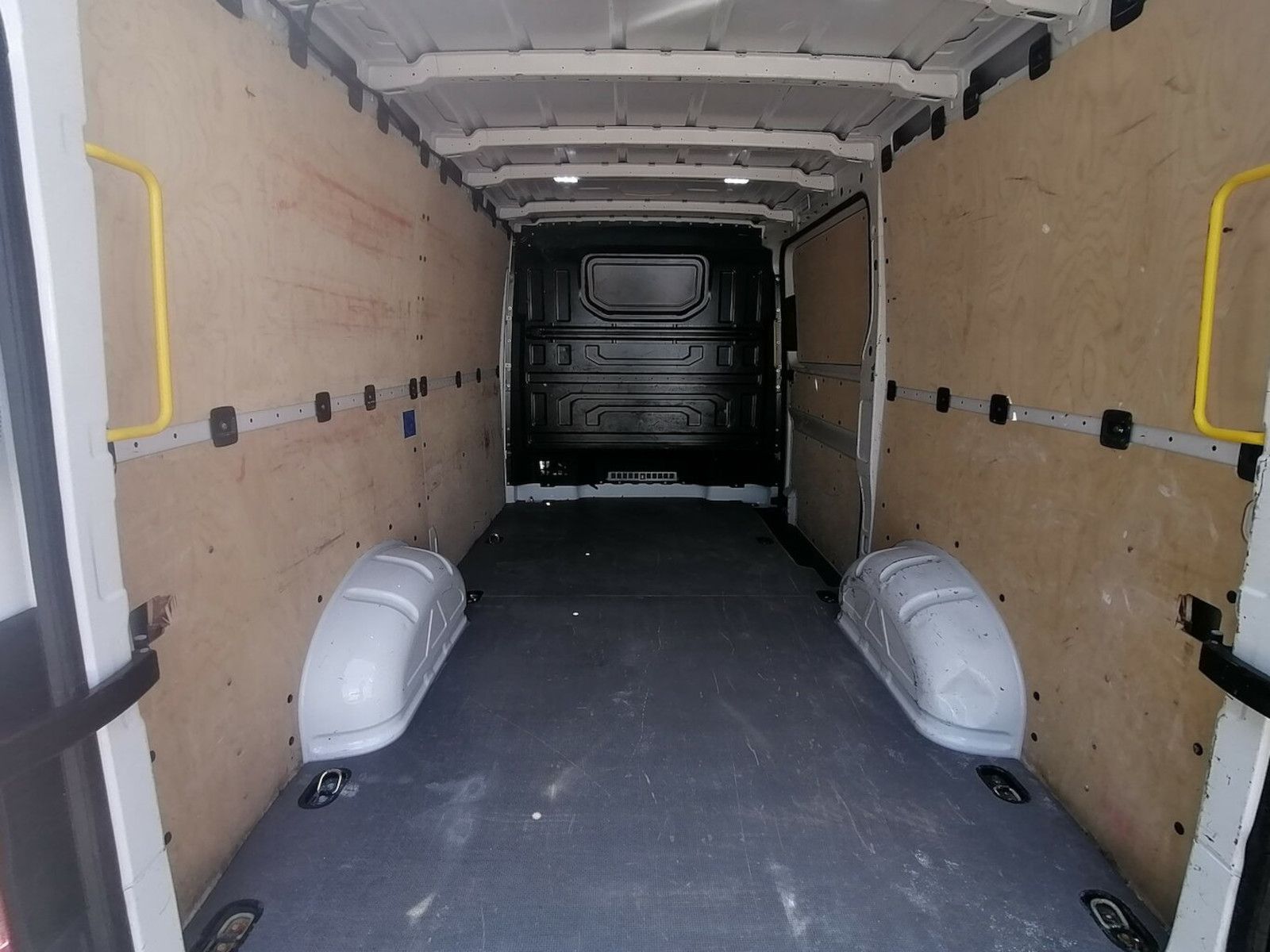 Volkswagen Crafter 2.0 TDI L2 H1 foto 9