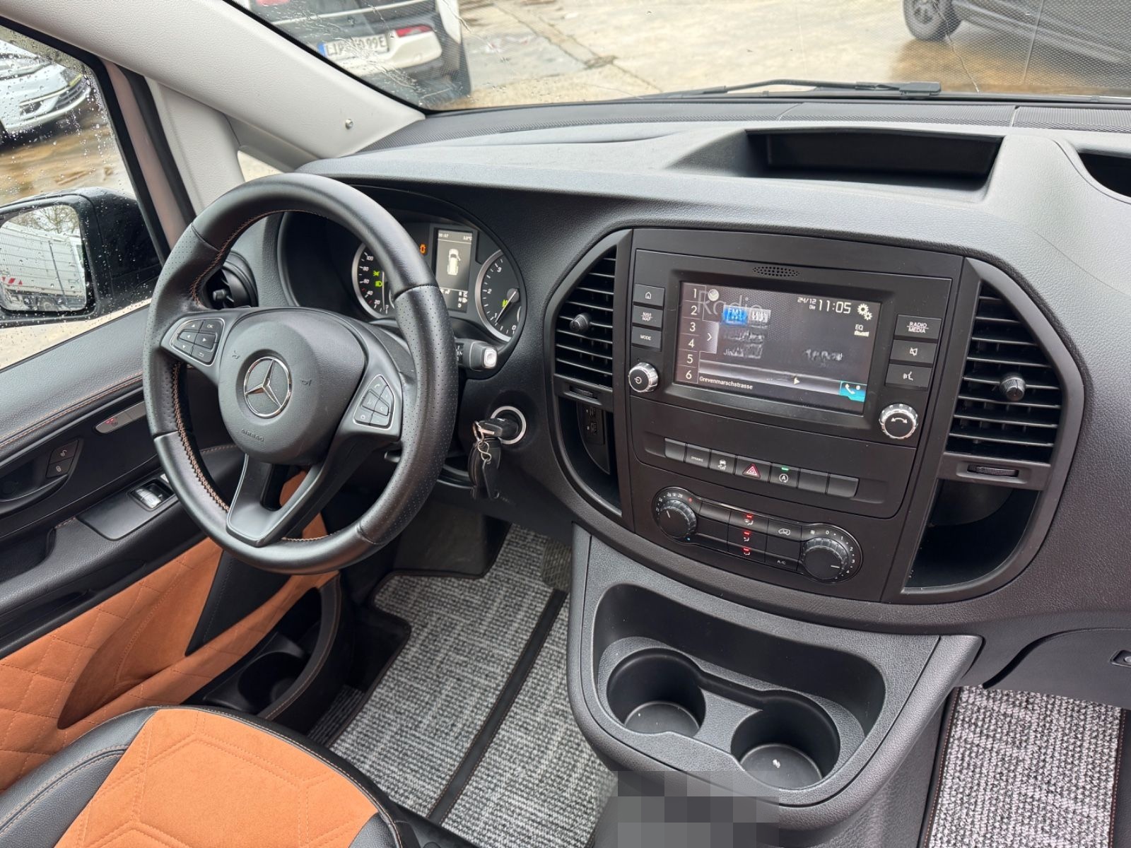 Mercedes-Benz V 220  Vito 116 CDI Lang WOMO VIP BUS CAMPER foto 12