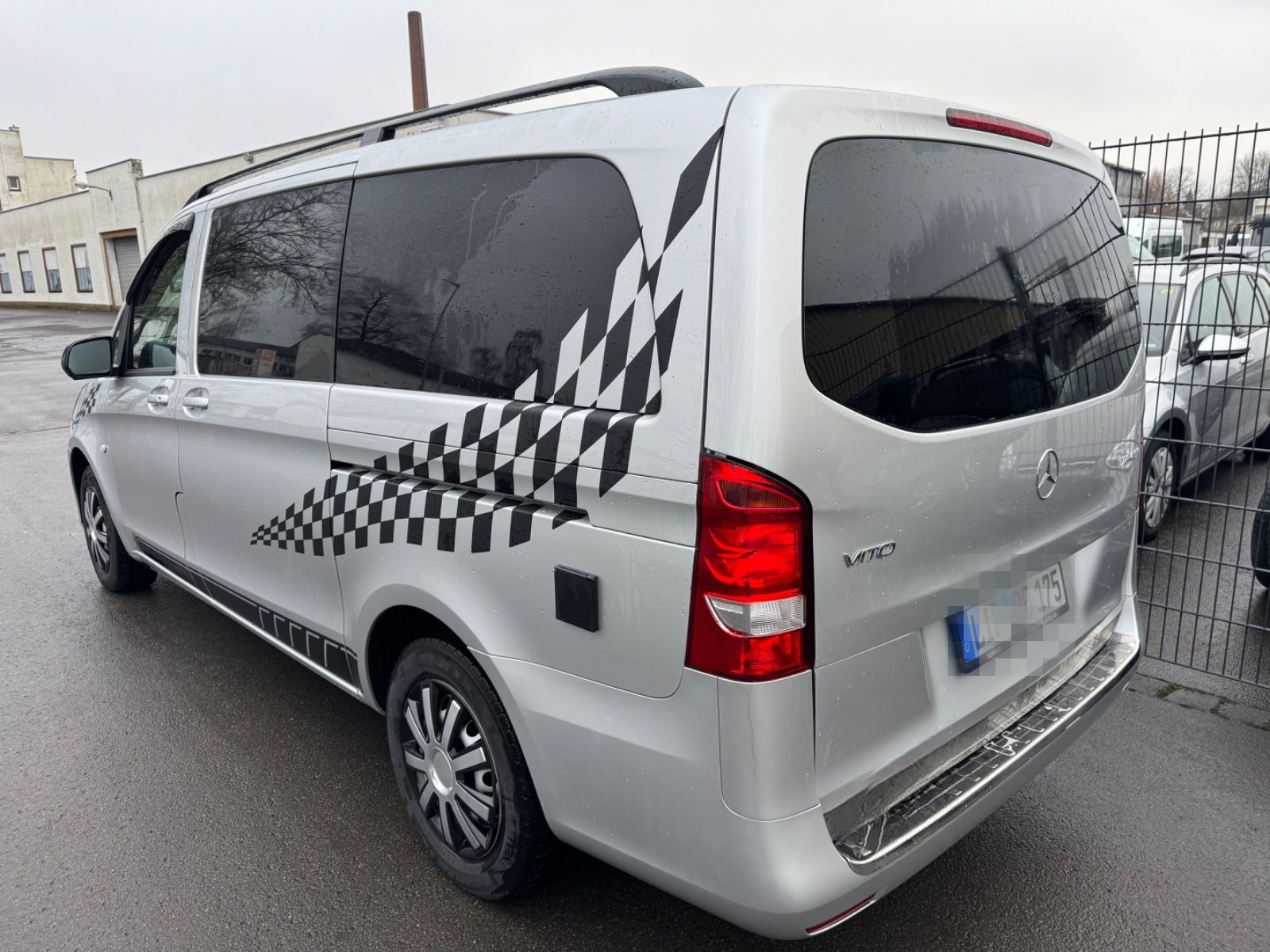 Mercedes-Benz V 220  Vito 116 CDI Lang WOMO VIP BUS CAMPER foto 5
