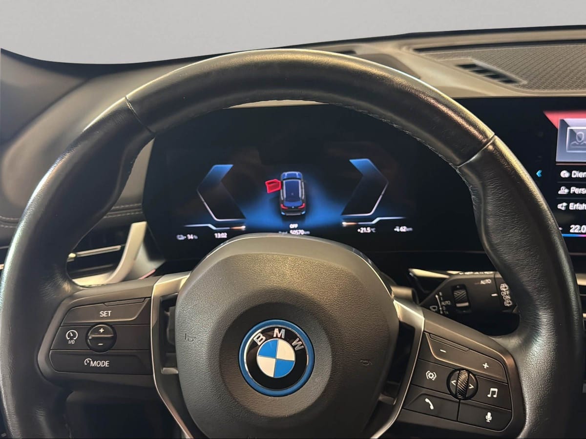 BMW iX1 xDrive30 AHK Driv.Assist LiveCockpitProf foto 14