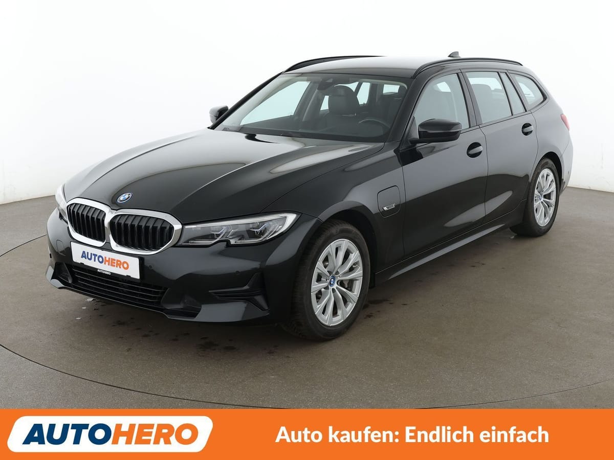 BMW 330e Advantage 2021
