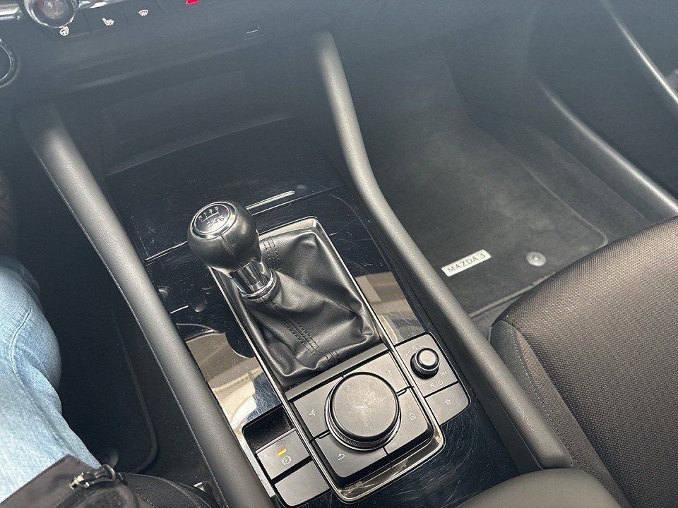 Mazda 3 SKYACTIV-G 2.0 150PS M Hybrid Selection, DES-P foto 14