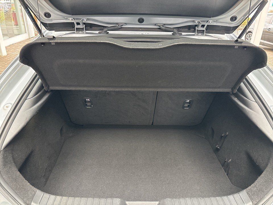 Mazda 3 SKYACTIV-G 2.0 150PS M Hybrid Selection, DES-P foto 16