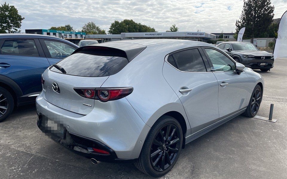 Mazda 3 SKYACTIV-G 2.0 150PS M Hybrid Selection, DES-P foto 3