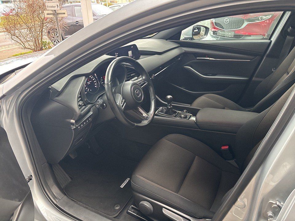 Mazda 3 SKYACTIV-G 2.0 150PS M Hybrid Selection, DES-P foto 6